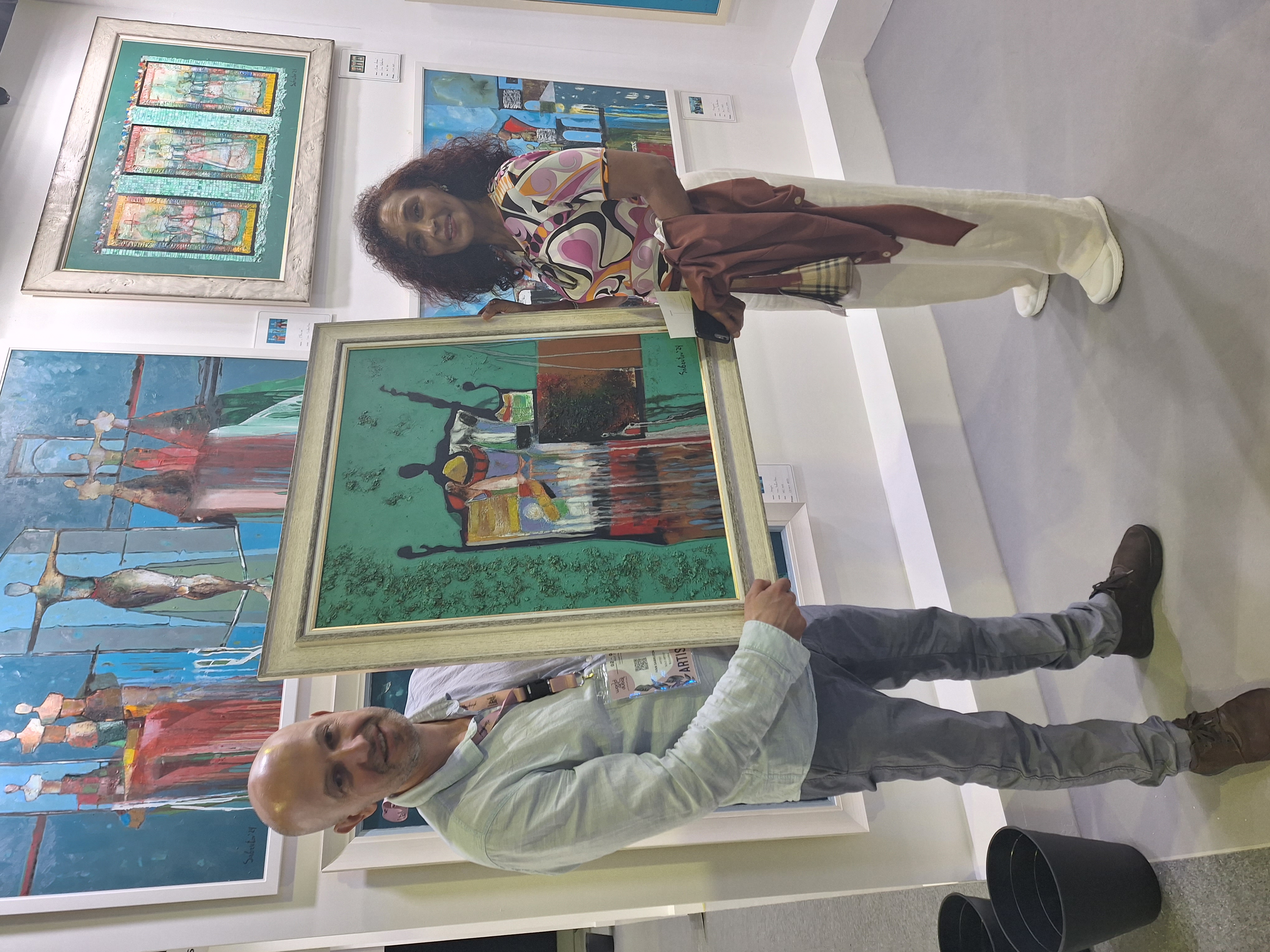 Иван Сабрутов - арт експедиция в Дубай снимка с фен 2